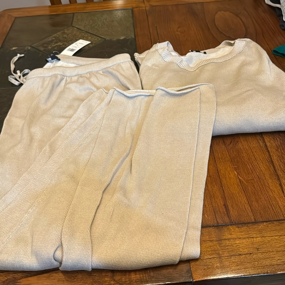Eileen Fisher lounge set. Tan in color.